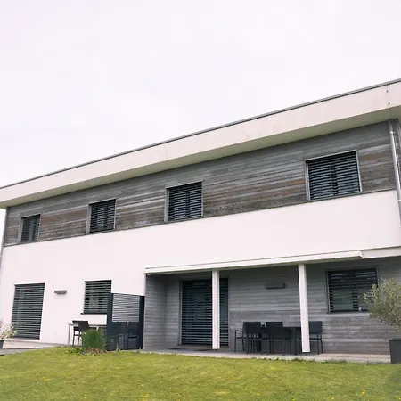 アパート Apartments Verde *